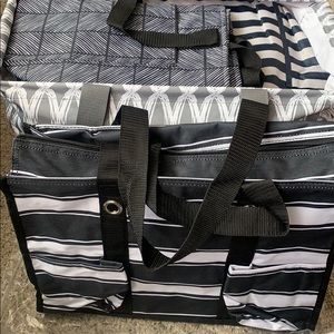 Zip top organizing utility tote